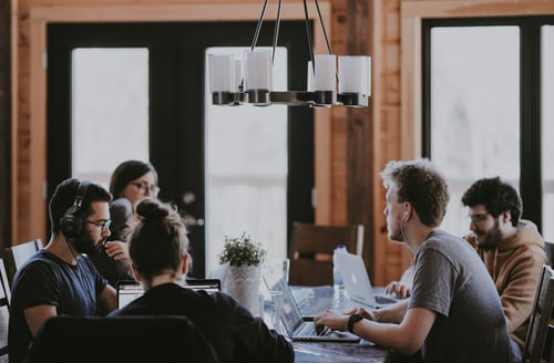 如何才能利用在線教育系統(tǒng)做好培訓(xùn)？