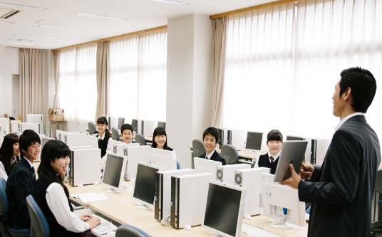 企業(yè)在線培訓(xùn)平臺(tái)排名